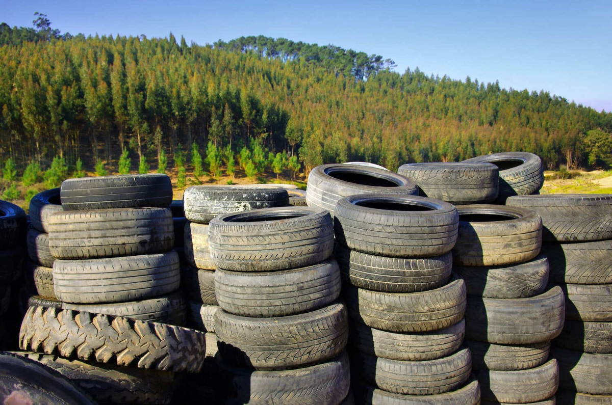 The dangers of end-of-life tyres to people and the environment The dangers of end-of-life tyres to people and the environment