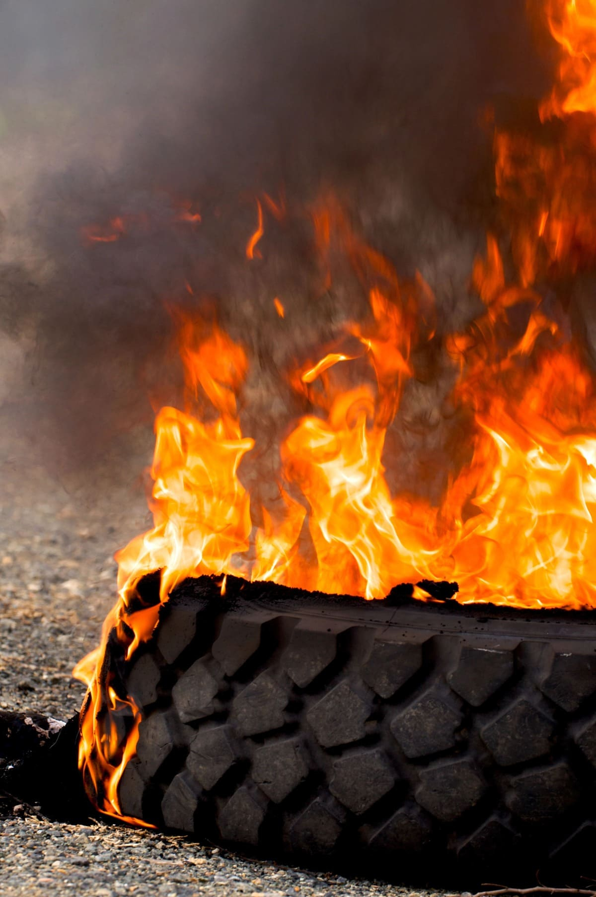 Why you shouldn’t burn tyres Why you shouldn’t burn tyres